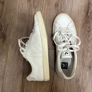 Veja Esplar Sneaker- Womens Size 8 US, EU 39